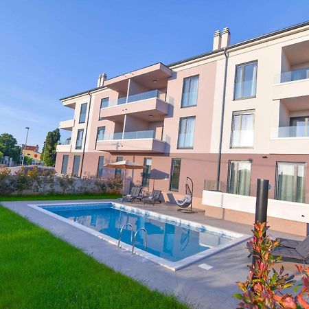 Luxury Apartment Faro With Sea View And Swimming Pool プレマントゥーラ エクステリア 写真
