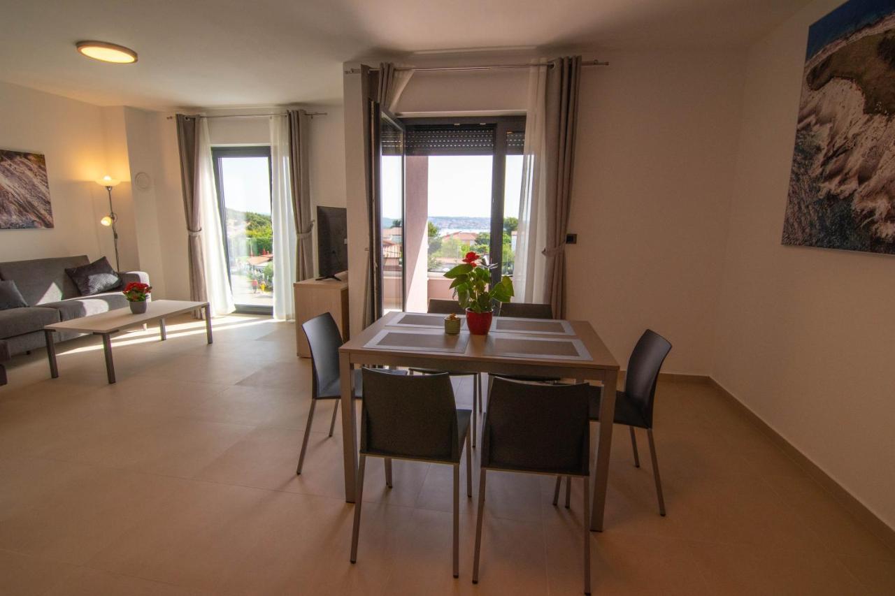 Luxury Apartment Faro With Sea View And Swimming Pool プレマントゥーラ エクステリア 写真